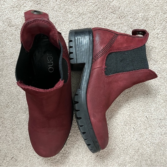 Bueno FLORIDA NUBUCK CHELSEA BOOT II - Picture 2 of 9